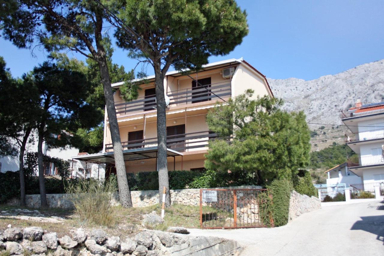 Apartments By The Sea Nemira, Omis - 5884 Tice Exterior foto